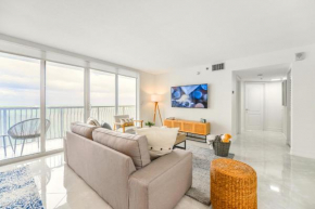 Open the Window and Enjoy the Sea Breeze at Exclusive Condo!